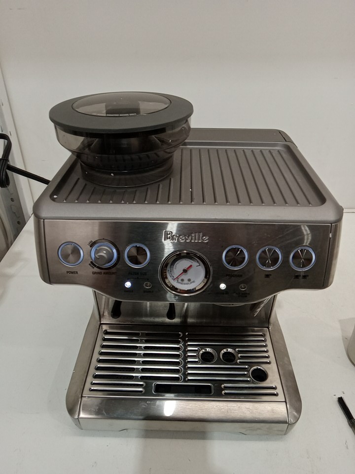 BREVILLE THE BARISTA EXPRESS ESPRESSO MACHINE WITH BUILT-IN COFFEE GRINDER & MILK FROTHER - BRUSHED STAINLESS STEEL (MODEL: bes870xl/a) image 4
