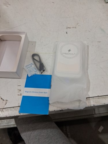 WASTDE portable wireless magnetic power bank charger compatible with magsafe - 20000mah - white (model: pn-w35-white) image 4