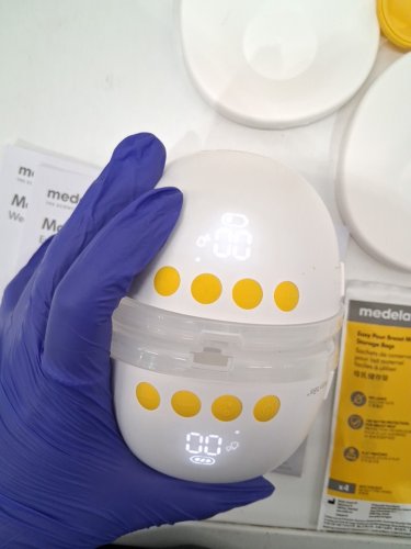 MEDELA MOTION INBRA WEARABLE BREAST PUMP - WHITE/YELLOW - (MODEL: YM-8801) image 5