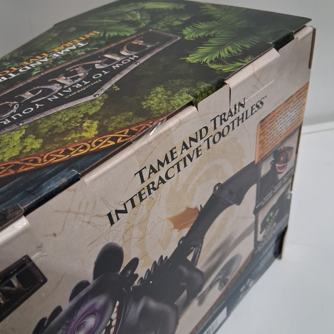 DreamWorks Dragons How to Train Your Dragon Tame & Train Interactive Toothless Toy - Ages 4+ - (Model: 6072728) image 4