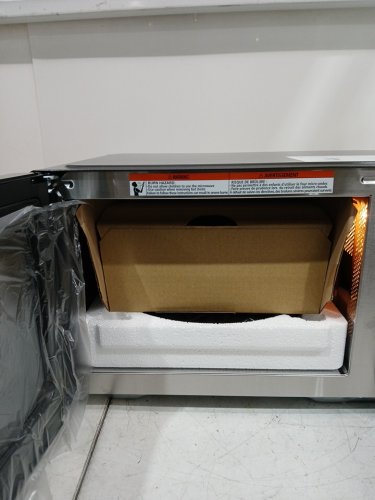 BLACK+DECKER 5-in-1 Microwave Oven with Air Fry, Bake, Roast and Convection Cooking - 0.9CU.FT - BLACK/SILVER (MODEL: ES9P032NA-CA) image 7