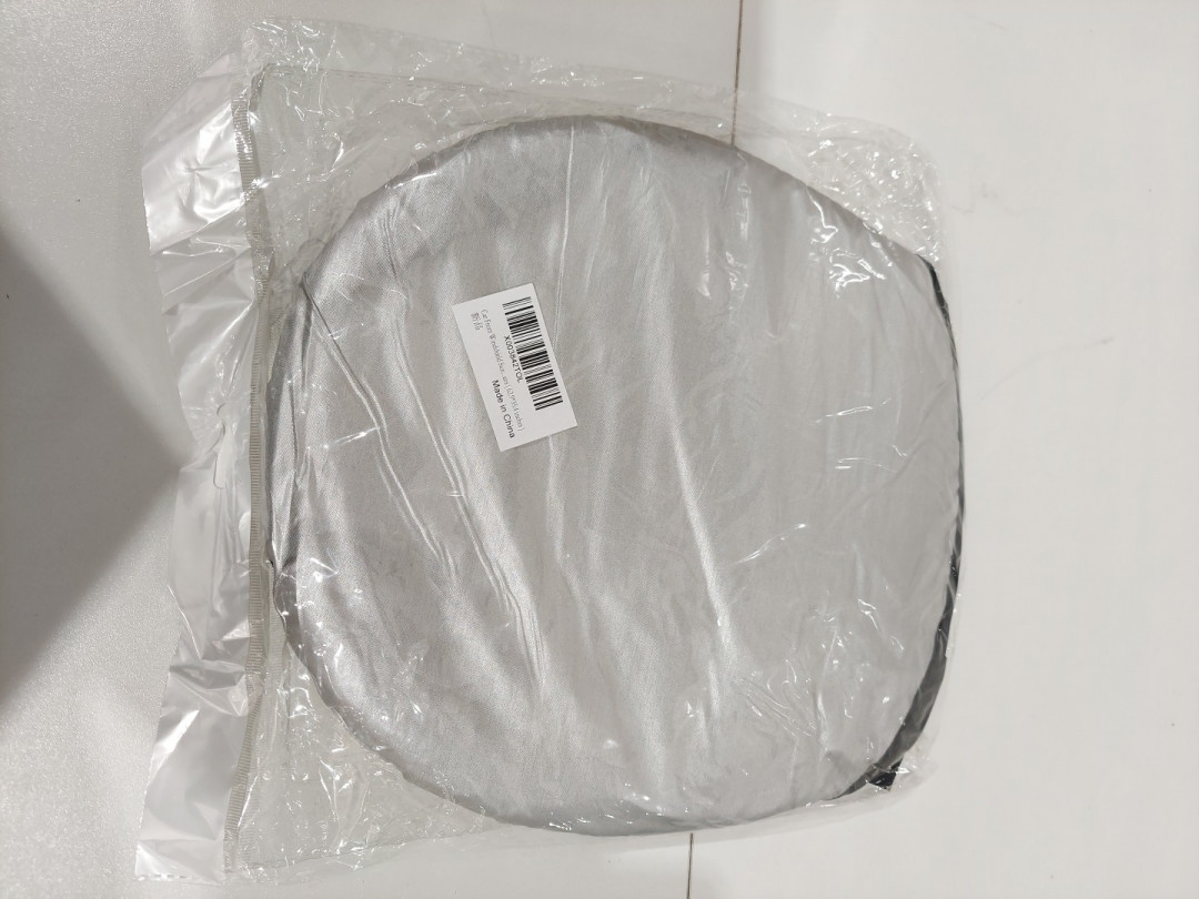 Car front windshield sun shade reflective cover - 62.9" x 35.4" - silver image 2