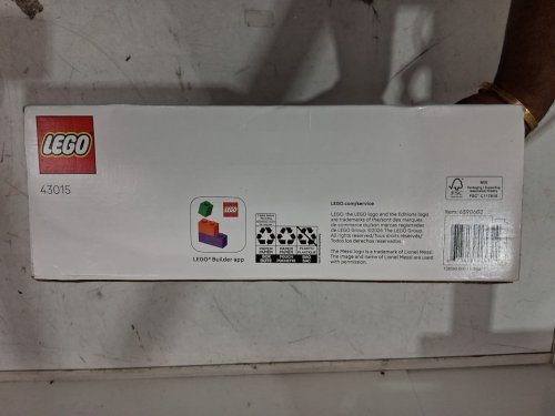 958PC LEGO Lionel Messi – Soccer Legend SET (MODEL:43015) image 3