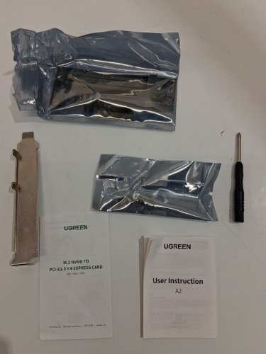 UGREEN M.2 PCIe NVME or PCIe AHCI SSD to PCIe 3.0 X4 X8 X16 Adapter Card image 2