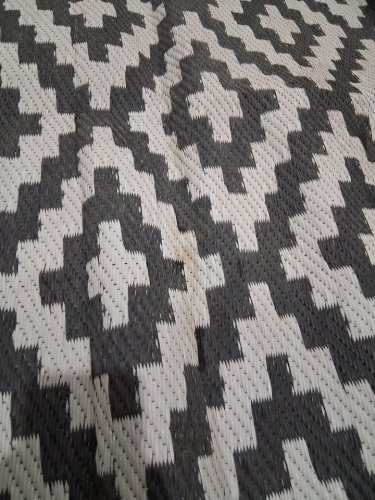 OPPODREAM OUTDOOR WATERPROOF REVERSIBLE PLASTIC STRAW PATIO RUG - 4FT X  6FT - BEIGE/BLACK image 4