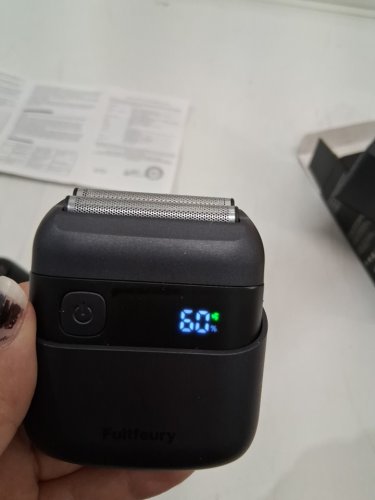mens fuitfuery cordless electric foil shaver with led display - black (model: h7) image 3