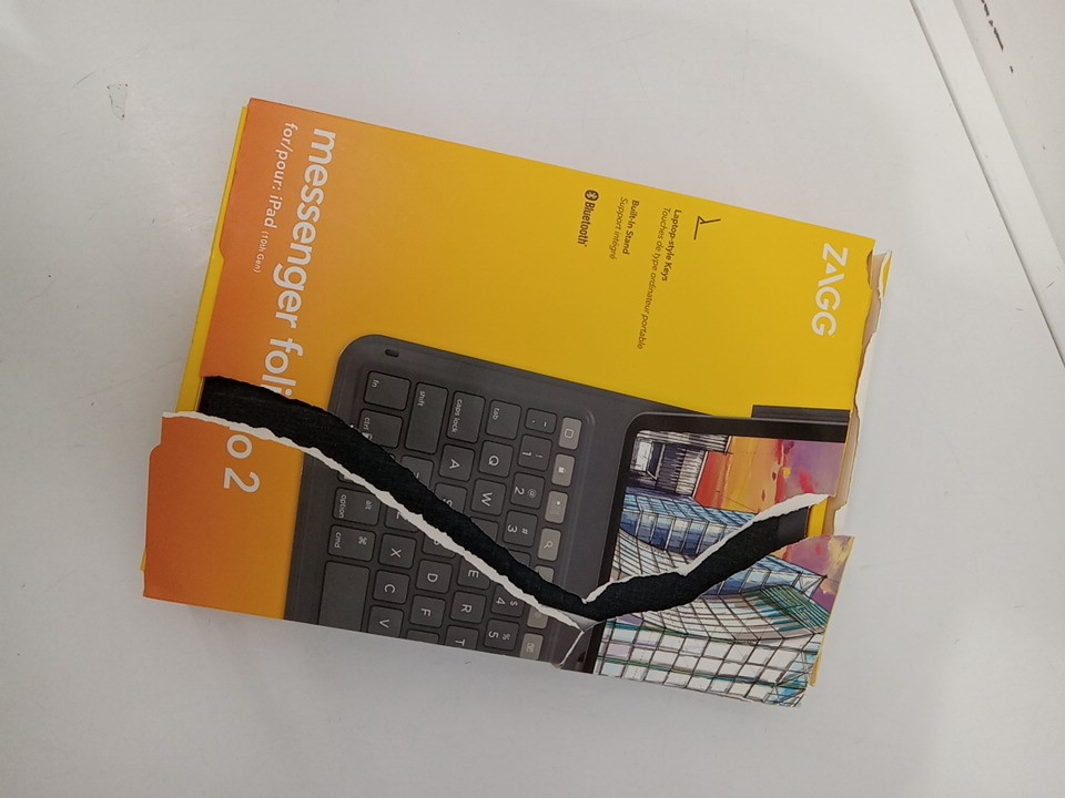 zagg messenger folio 2 bluetooth laptop style keyboard for iPad 10th Gen - Black image 2