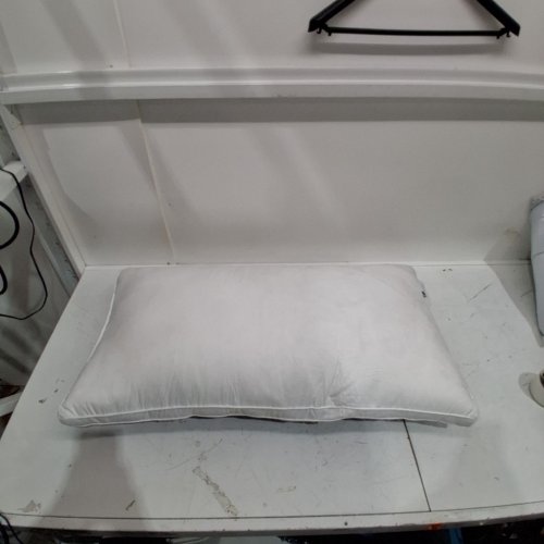 MELLOW SLEEP HYPOALLERGENIC DOWN-ALTERNATIVE HOTEL BED PILLOW - 20" X 26"- WHITE image 3