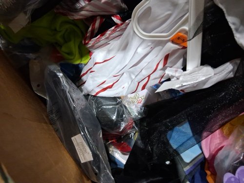 assorted MIXED item Halloween costume MYSTERY PALLET - VARIOUS costumes - aprox 150+ (PALLET #3) image 10