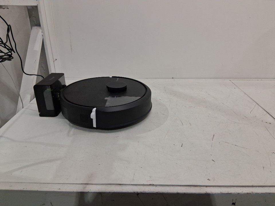 iRobot Roomba 105 Vac Robot Vacuum - Intense Power-Lifting Suction - Ideal for Pet Hair - black (model: Q314020) image 10