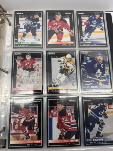 APPRX 630+ ASSSTD PINNACLE 1992/93 HOCKEY CARDS image 6