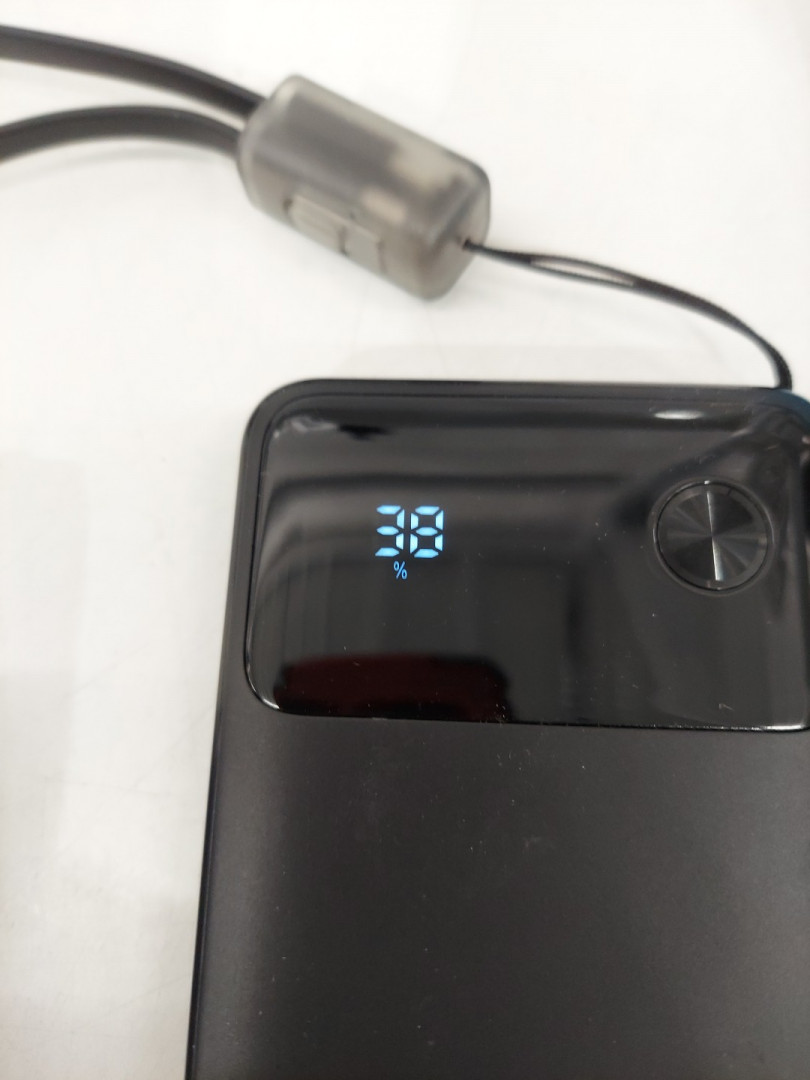 Anker pocket-sized POWER BOOST POWER  BANK - 10,000mAh - 22.5W MAX - black (model: A1388) image 4