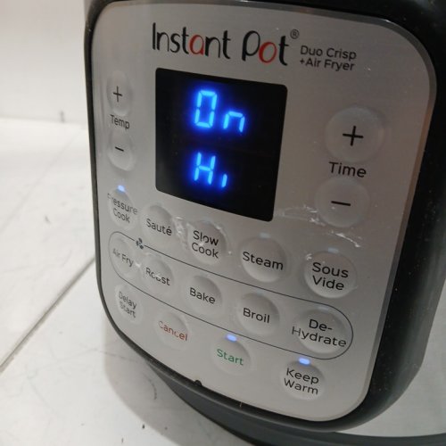 INSTANT POT 11-in-1 electric PRESSURE COOKER & air fryer - 8QT. CAPACITY - STAINLESS STEEL/BLACK (MODEL: DUO CRISP AF 8) image 4