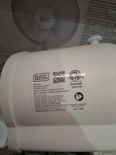 BLACK + DECKER 3-SPEED OSCILLATING STANDING FAN - 16" - WHITE (MODEL: BFSR16W) image 4