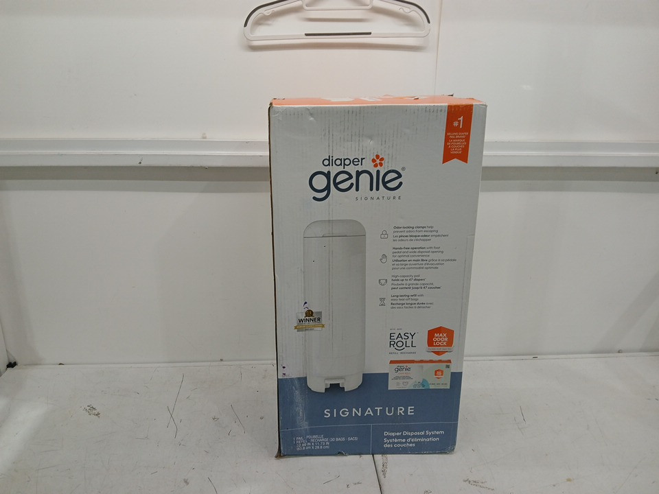 Playtex Diaper Genie Signature Platinum Diaper Pail with 18 bags refill roll- 27" - white (model: I000808) image 2