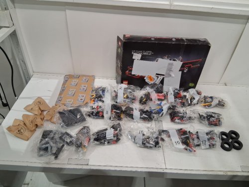 1822PC LEGO DC Batman: The Classic TV Series Batmobile Set - black/red (MODEL: 76328) image 2