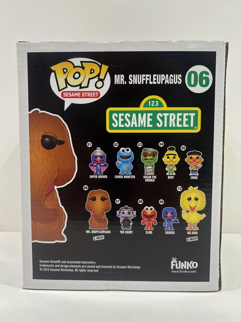 Funko pop! **6 inch super pop** sesame street: 123 Sesame Street - Mr. Snuffleupagus vinyl figure (#06) image 4