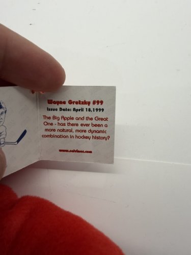 SALVINO'S BAMMERS WAYNE GRETZKY #99 THE BIG APPLE & THE GREAT ONE 9" PLUSH, RED image 4