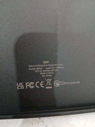 esr ipad 13 air magnetic case with keyboard - black (model: 6b024) image 7
