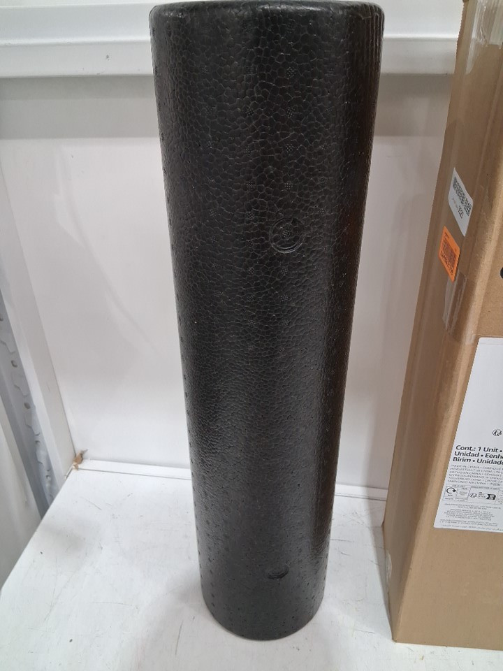 AMAZON BASICS HIGH-DENSITY ROUND FOAM ROLLER FOR YOGA & EXERCISE - 24" - BLACK image 3