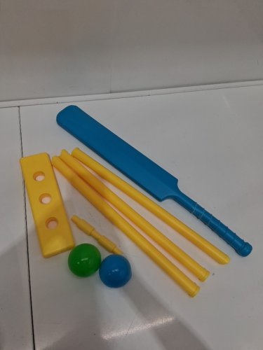 kid's cricket set - includes bat and stand - multicolor image 3