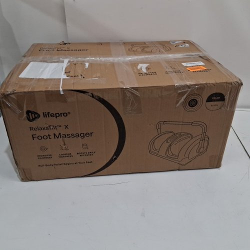 LIFEPRO SHIATSU KNEADING AND ROLLING MASSAGER WITH REMOTE - BLACK (MODEL: CA-LP-RLXTX-BLK) image 2