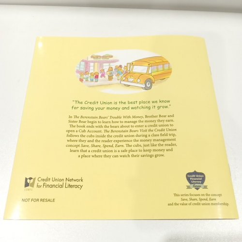 (paperback) THE BERENSTAIN BEARS VISIT THE CREDIT UNION by Mike Berenstain image 3
