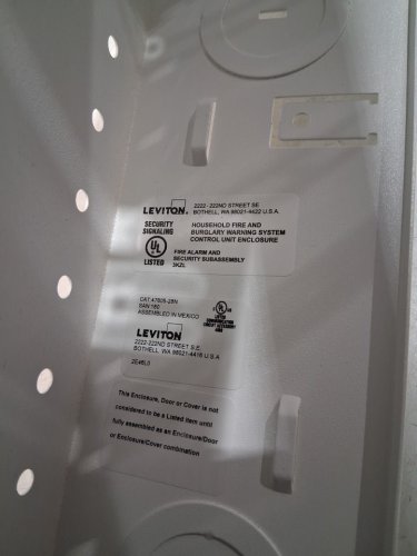 LEVITION SMC STRUCTUREED MEDIA ENCLOUSER - 28" - WHITE - (MODEL:PK-93104-10-00-0J) image 5