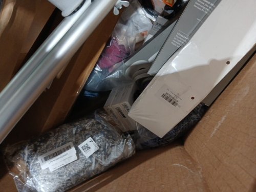 assorted MIXED item MYSTERY PALLET - VARIOUS PRODUCTS - aprox 300+ - (pallet #24) image 10