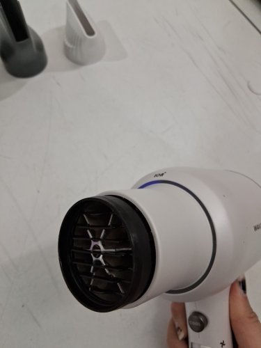WAVYTALK blown away IONIC HAIR DRYER WITH DIFFUSER & CONCENTRATOR ATTACHMENTS - white (MODEL: ql-5917bdc-i) image 2