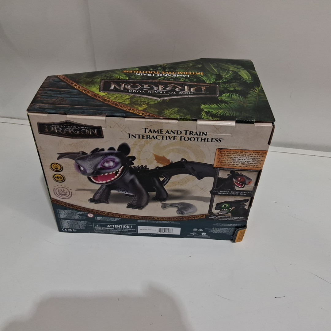 DreamWorks Dragons How to Train Your Dragon Tame & Train Interactive Toothless Toy - Ages 4+ - (Model: 6072728) image 3