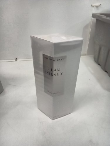 issey miyake l'aeu d'issey eau de toilette - 100ml image 2