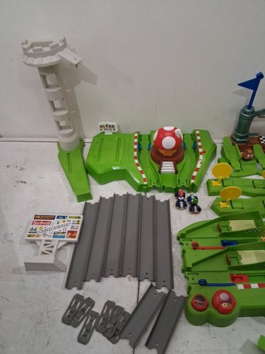 hotwheels mariokart circuit track racing set with mario & yoshi toy cars (MODEL: HFY15) image 3