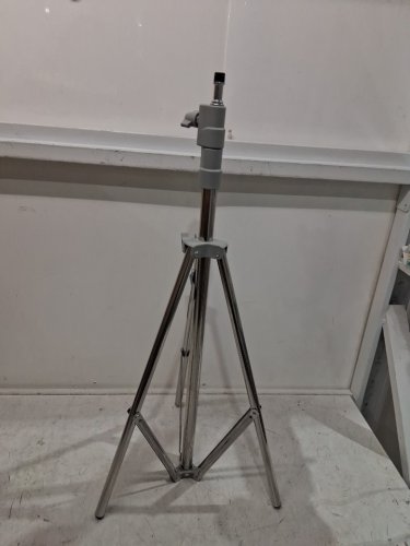 NEEWER Upgraded Stainless Steel Light Stand - 75" -  silver (model: st-190ss) image 4
