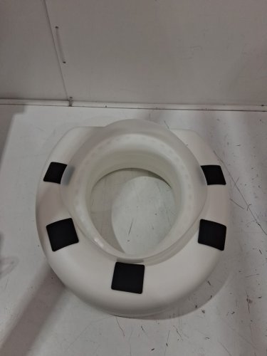 healthsmart PORTABLE ELEVATED ROUND TOILET SEAT RISER WITH SLIP RESISTANT PADS - 5" RAISED - 300lbs max/CAP - WHITE (MODEL: 522-1508-1901) image 4