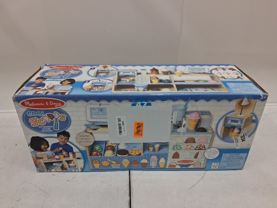 42PC Melissa & Doug Wooden Cool Scoops Ice Creamery with counter and accessory set (Model: 1934862) image 3