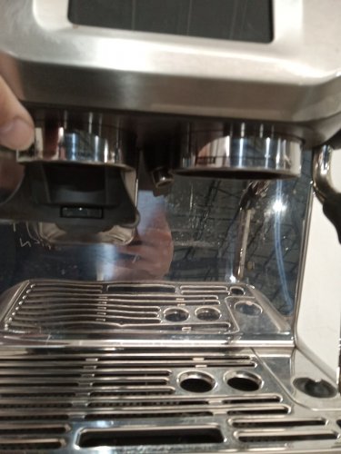 breville the barista touch automatic led touch-screen espresso machine with built-in grinder & milk frother - brushed stainless steel (model: BES880BSS) image 8