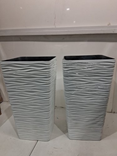 2pk Worth Tapered planters - 22" - white (model:G816A05) image 3