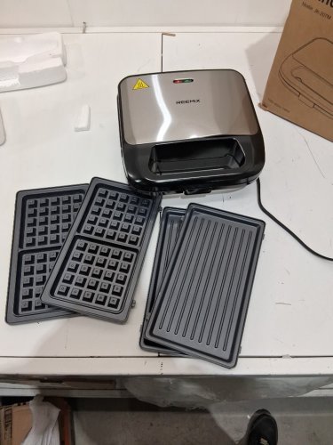 Reemix 3-in-1 Waffle, Grill & Sandwich Maker Iron Set with Removable Non-Stick Plates, Perfect for Cooking Grilled Cheese, Tuna Melts, Burgers, Steaks and Snacks - Black (model:jk-207m) image 3