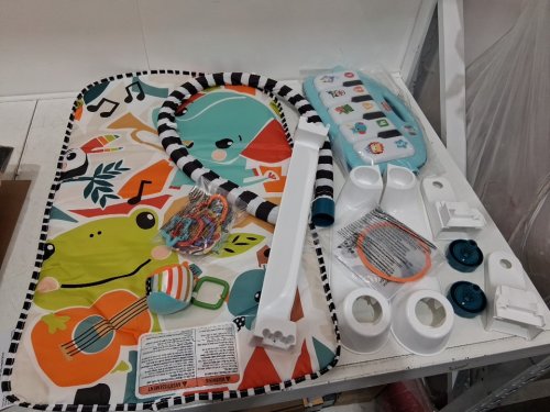 FISHER-PRICE 4-IN-1 BABY MUSICAL GLOW AND GROW KICK & PLAY PIANO GYM PLAYMAT - AGES 0+ MONTHS - MULTI-COLOUR (MODEL: HVX56) image 3