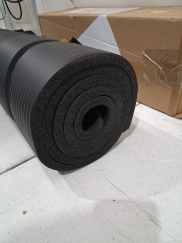 AMAZON BASICS YOGA/EXCERSISE MAT - 74'' X 24'' - BLACK image 3