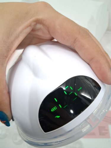 lulia wearable breast pump with 4 modes and 9 levels and carry bags - white image 5