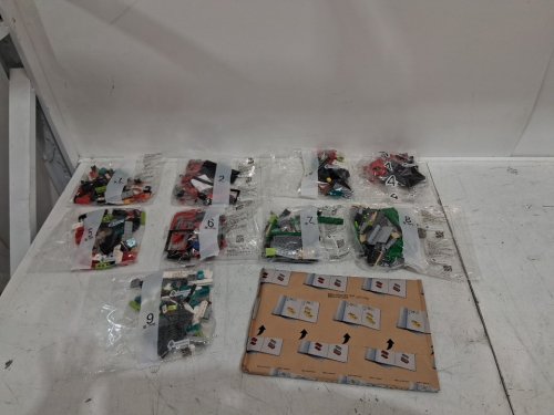 811PC LEGO City Downtown Streetcar and Station Tolley Playset (MODEL: 60423) image 3