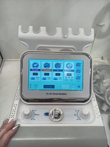 H2-O2 SMALL BUBBLE Hydrogen Oxygen 7-IN-1 Facial Machine with LCD Touch Screen image 5