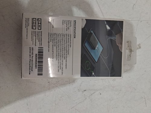 QECVEC 10000mAh Power Bank Fast Charging Portable Charger with Built-in USB-C & LIGHTNING Cables - 22.5W - black (MODEL: Q18) image 3