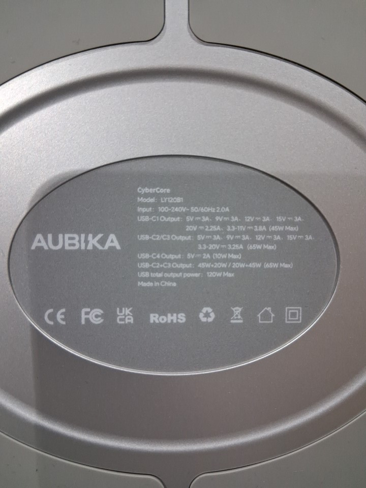 AUBIKA CYBERCORE CHARGING one-stop charging station FOR VR DEVICES with bi-directional magnetic type-c cable and magnetic head - 120w fast charging - silver - (model: ly120b1) image 10