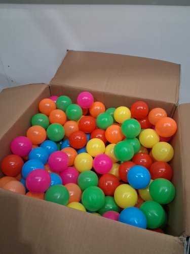 400pk Amazon Basics BPA Free Plastic Ball Pit Balls - 2.3" balls - 6 bright colors (model: 76188) image 3