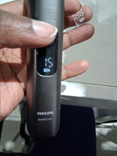 6pc philips oneblade 360 pro wet and dry face and body trimmer with 20 length precision comb (model: qp6552/15) image 4