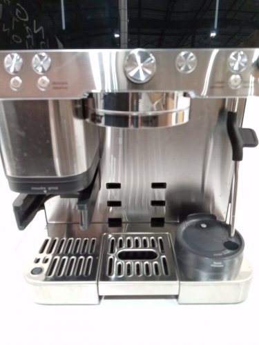Ninja luxe café 3-in-1 Espresso Machine - Drip Coffee Maker and Rapid Cold Brew, Integrated Grinder, Assisted Tamper, Hands-Free Frother - grey (model: ES601C) image 4