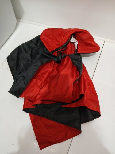 ADULT UNISEX WINOMO REVERSIBLE VAMPIRE CAPE - OSFM - RED/BLACK image 2
